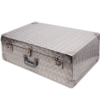 Koffer in geperst aluminium (75x43x23cm) [ART 118A] 180,59€ BTW inb